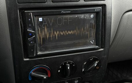 KIA Rio II, 2004 год, 269 000 рублей, 14 фотография