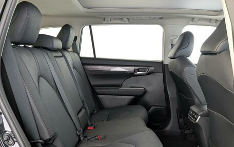 Toyota Highlander, 2025 год, 6 400 000 рублей, 12 фотография