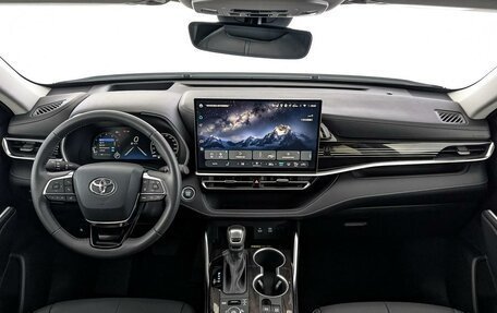 Toyota Highlander, 2025 год, 6 400 000 рублей, 10 фотография