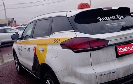 Geely Atlas, 2023 год, 1 555 000 рублей, 4 фотография