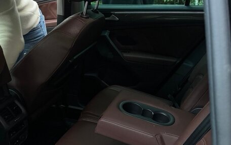 Volkswagen Tiguan II, 2020 год, 2 330 000 рублей, 4 фотография