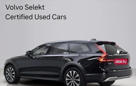 Volvo V90 Cross Country I рестайлинг, 2025 год, 6 270 000 рублей, 4 фотография
