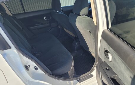 Nissan Tiida, 2011 год, 659 000 рублей, 27 фотография