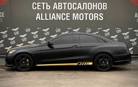 Mercedes-Benz E-Класс, 2011 год, 1 300 000 рублей, 4 фотография