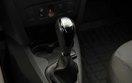 Renault Sandero II рестайлинг, 2019 год, 1 280 000 рублей, 22 фотография