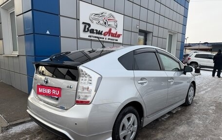 Toyota Prius, 2011 год, 1 097 000 рублей, 4 фотография