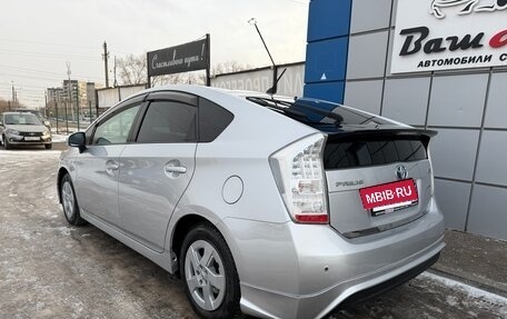 Toyota Prius, 2011 год, 1 097 000 рублей, 5 фотография
