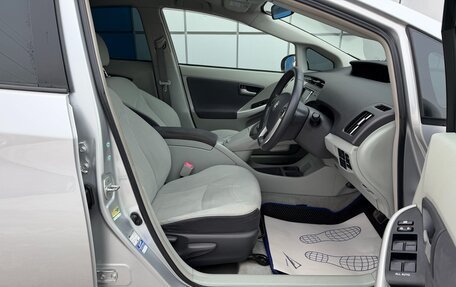 Toyota Prius, 2011 год, 1 097 000 рублей, 13 фотография