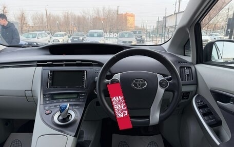 Toyota Prius, 2011 год, 1 097 000 рублей, 11 фотография