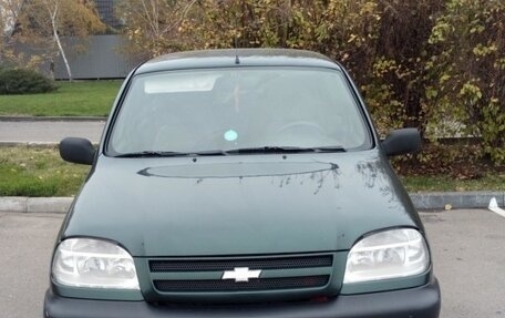 Chevrolet Niva I рестайлинг, 2004 год, 180 000 рублей, 2 фотография