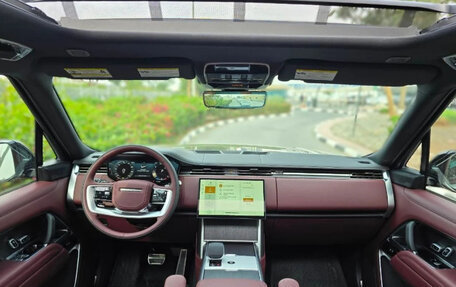 Land Rover Range Rover IV рестайлинг, 2025 год, 19 800 000 рублей, 7 фотография