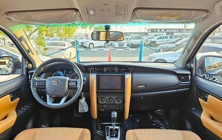 Toyota Fortuner II, 2025 год, 4 690 000 рублей, 10 фотография