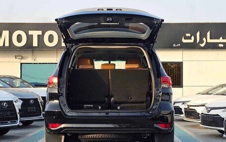 Toyota Fortuner II, 2025 год, 4 690 000 рублей, 5 фотография