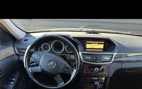 Mercedes-Benz E-Класс, 2009 год, 1 500 000 рублей, 3 фотография