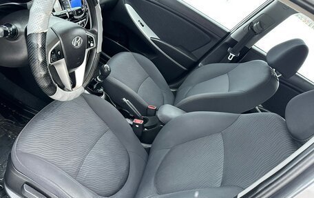 Hyundai Solaris II рестайлинг, 2014 год, 800 000 рублей, 5 фотография