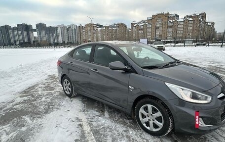 Hyundai Solaris II рестайлинг, 2014 год, 800 000 рублей, 4 фотография
