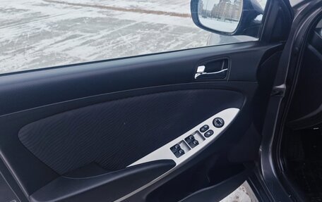 Hyundai Solaris II рестайлинг, 2014 год, 800 000 рублей, 14 фотография