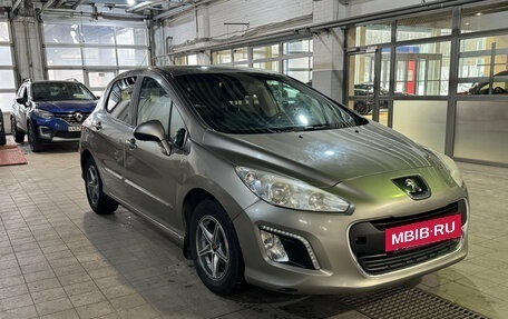 Peugeot 308 II, 2012 год, 589 000 рублей, 3 фотография