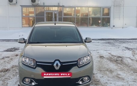 Renault Logan II, 2018 год, 970 000 рублей, 2 фотография
