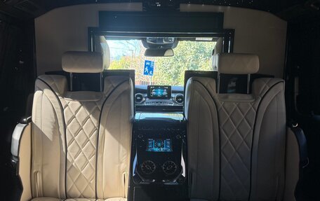 Mercedes-Benz V-Класс, 2022 год, 8 300 000 рублей, 12 фотография