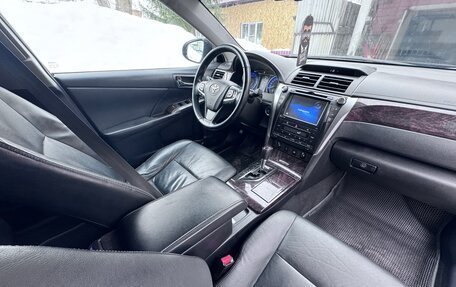 Toyota Camry, 2015 год, 2 850 000 рублей, 16 фотография
