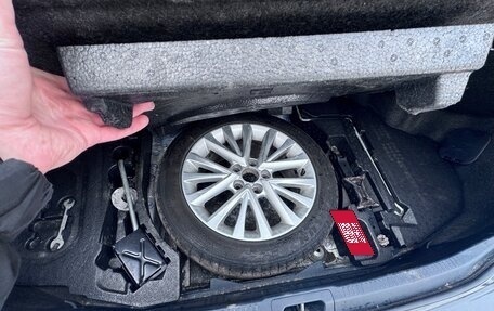 Toyota Camry, 2015 год, 2 850 000 рублей, 26 фотография