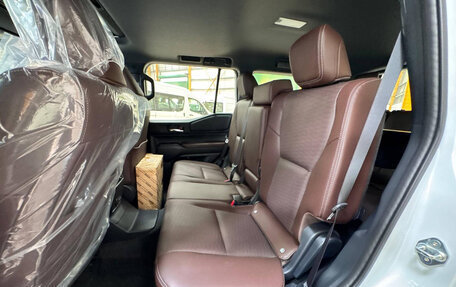 Toyota Land Cruiser Prado, 2025 год, 10 500 000 рублей, 12 фотография