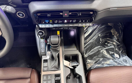 Toyota Land Cruiser Prado, 2025 год, 10 500 000 рублей, 26 фотография