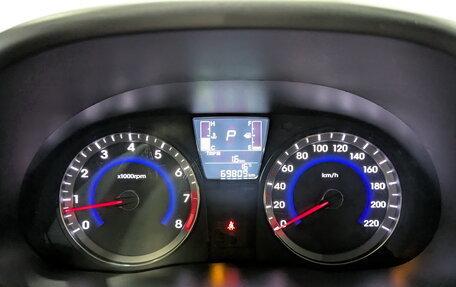 Hyundai Solaris II рестайлинг, 2016 год, 1 250 000 рублей, 13 фотография