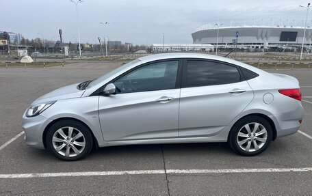 Hyundai Solaris II рестайлинг, 2011 год, 995 000 рублей, 2 фотография