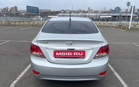 Hyundai Solaris II рестайлинг, 2011 год, 995 000 рублей, 4 фотография