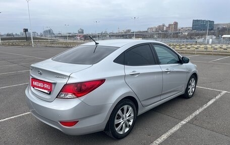 Hyundai Solaris II рестайлинг, 2011 год, 995 000 рублей, 5 фотография