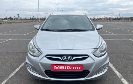 Hyundai Solaris II рестайлинг, 2011 год, 995 000 рублей, 8 фотография