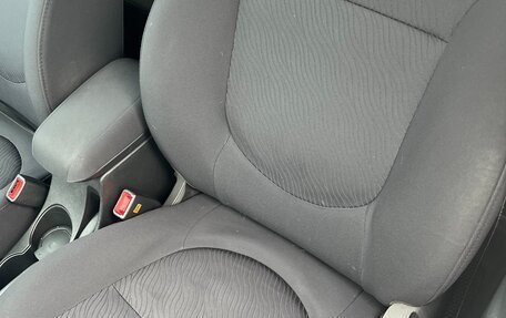 Hyundai Solaris II рестайлинг, 2011 год, 995 000 рублей, 13 фотография