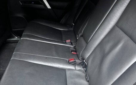 Toyota RAV4, 2018 год, 2 300 000 рублей, 9 фотография