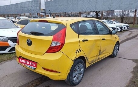Hyundai Solaris II рестайлинг, 2016 год, 1 200 000 рублей, 3 фотография