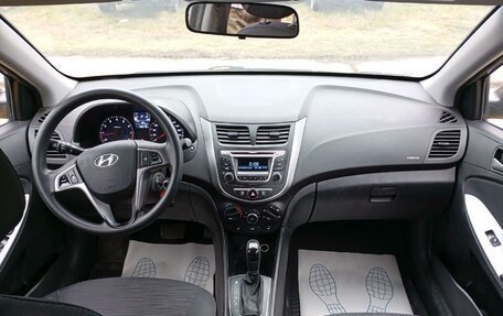 Hyundai Solaris II рестайлинг, 2016 год, 1 200 000 рублей, 5 фотография