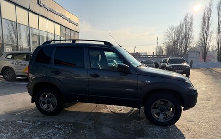 Chevrolet Niva I рестайлинг, 2019 год, 980 000 рублей, 3 фотография