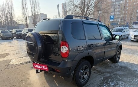 Chevrolet Niva I рестайлинг, 2019 год, 980 000 рублей, 5 фотография