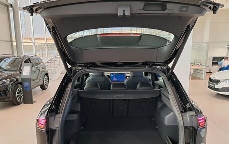 Volkswagen Tiguan, 2025 год, 5 050 000 рублей, 17 фотография