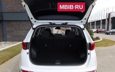 KIA Sportage IV рестайлинг, 2018 год, 2 300 000 рублей, 4 фотография