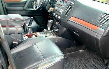 Mitsubishi Pajero IV, 2008 год, 1 500 000 рублей, 5 фотография