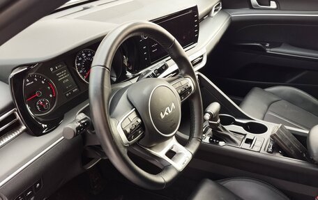 KIA K5, 2023 год, 2 850 000 рублей, 9 фотография