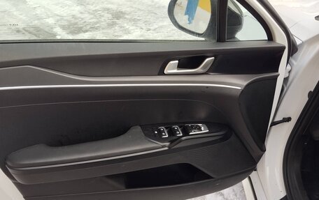 KIA K5, 2023 год, 2 850 000 рублей, 16 фотография
