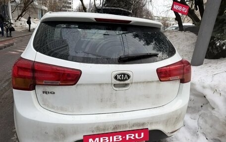 KIA Rio III рестайлинг, 2015 год, 1 200 000 рублей, 5 фотография