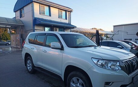 Toyota Land Cruiser Prado 150 рестайлинг 2, 2020 год, 4 300 000 рублей, 13 фотография