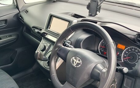 Toyota Wish II, 2012 год, 1 550 000 рублей, 10 фотография