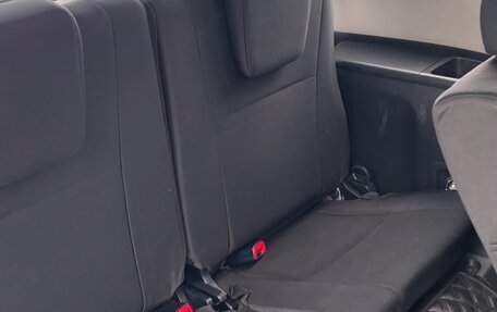 Toyota Wish II, 2012 год, 1 550 000 рублей, 18 фотография