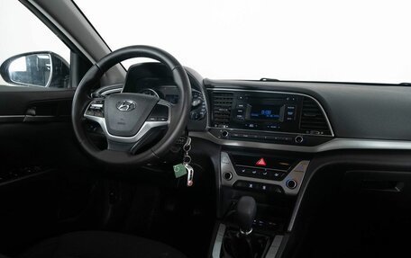 Hyundai Elantra VI рестайлинг, 2016 год, 1 394 000 рублей, 13 фотография