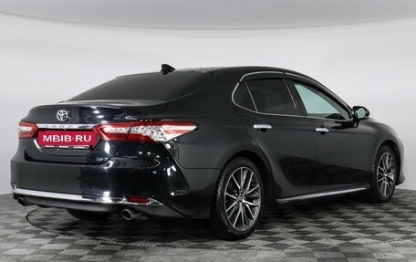 Toyota Camry, 2023 год, 3 697 000 рублей, 5 фотография